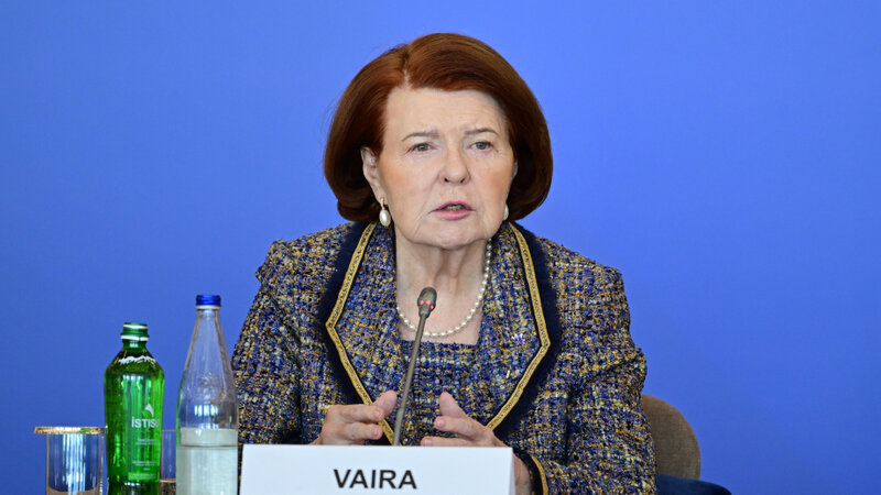 Latviyanın sabiq Prezidenti: Azərbaycanı münaqişəni həll etdiyi üçün təbrik olunmalıdır