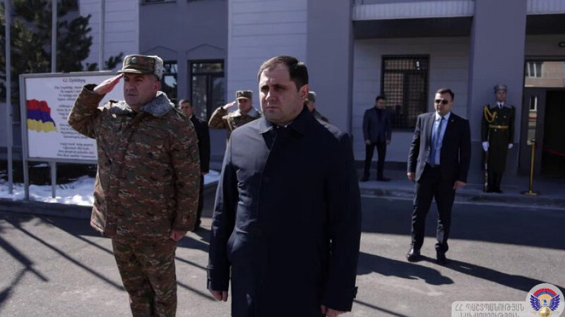 Ermənistanda qadın batalyonunun binasının açılış mərasimi keçirilib