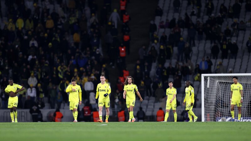 "Fənərbağça" Superliqanın autsayderinə uduzdu