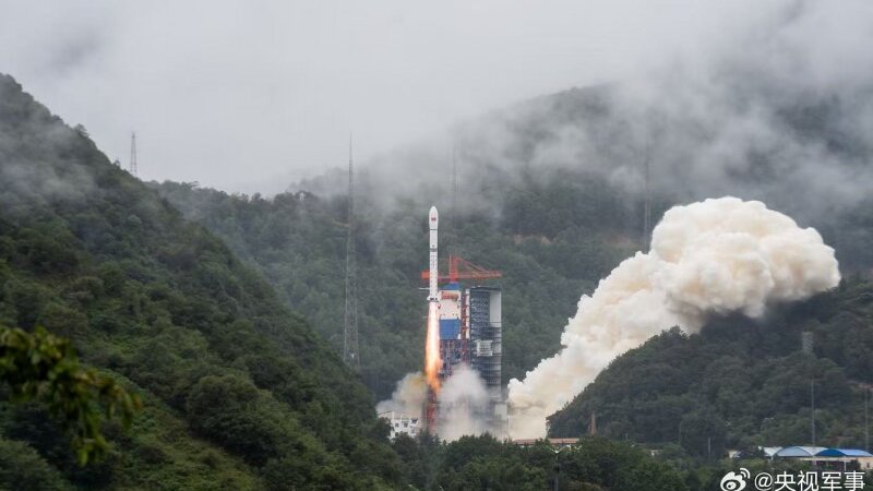 Çin orbitə iki “Şiyan-30” eksperimental peyki buraxıb