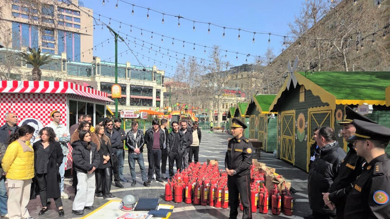 FHN Novruz şənliklərində yanğın təhlükəsizliyinə dair maarifləndirmə tədbirləri keçirir -