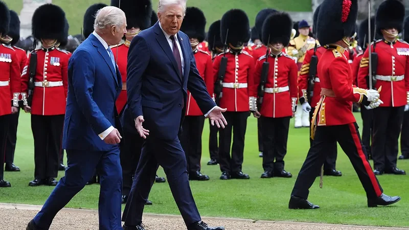 III Karl Trampın Britaniyaya dövlət səfərinə qarşı olub