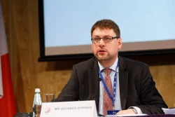 Aİ nümayəndəsi: Orta Dəhliz qlobal təchizat zəncirində həlledici rol oynayır