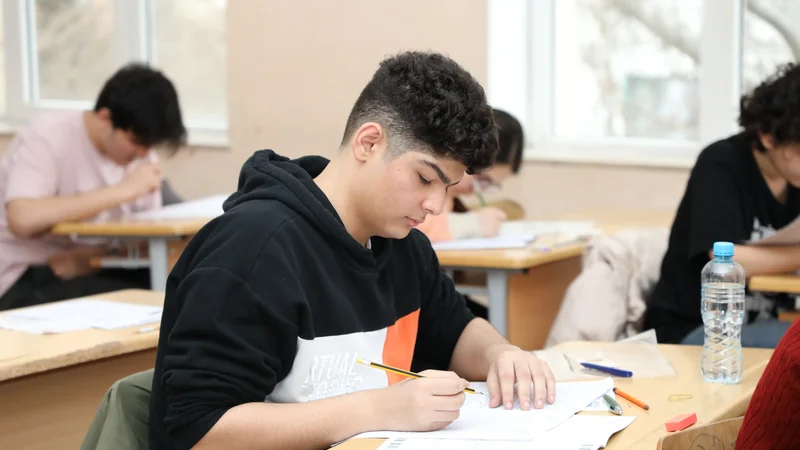 Buraxılış imtahanı keçirilib -