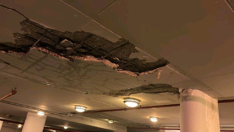 KİV: İran raketinin qəlpələri ABŞ konsulluğuna düşüb