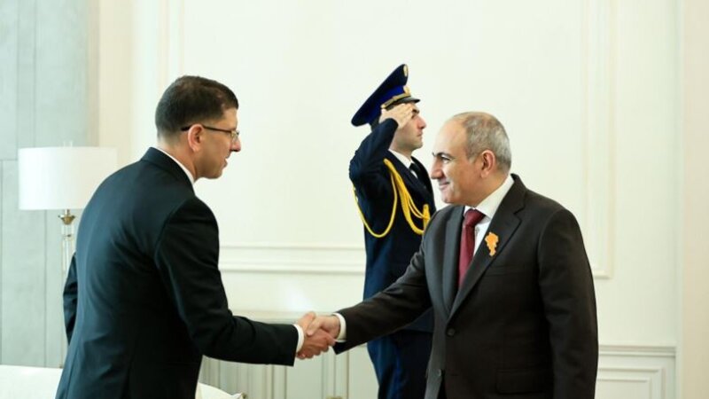 Paşinyan Bolqarıstan səfiri ilə regional əməkdaşlığı müzakirə ediblər