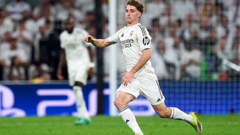 “Real Madrid” Sezar Palasiosu satır