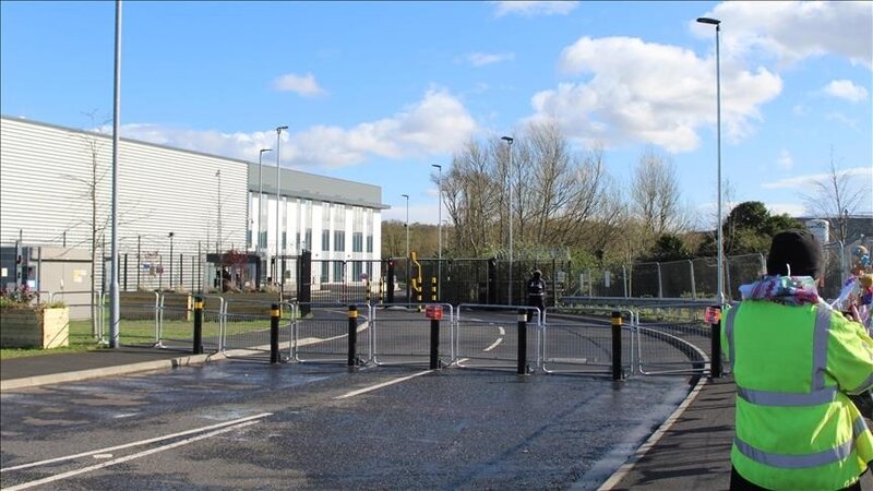 Çexiyada İsrailin silah zavodu yandırıldı