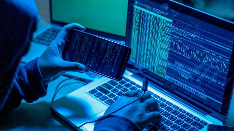 FBI: ABŞ-də messencerləri hədəf alan hücumlarda Rusiya ilə əlaqəli şəxslər müəyyən edilib