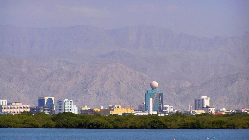 İran Baş Qərargahı Rəs əl-Xeymə əmirliyinə mümkün zərbə barədə xəbərdarlıq edib