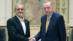 Pezeşkian Ərdoğana türk dilində təşəkkür etdi