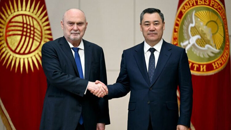 Qırğızıstan lideri ATƏT baş katibi ilə regional təhlükəsizliyi müzakirə edib