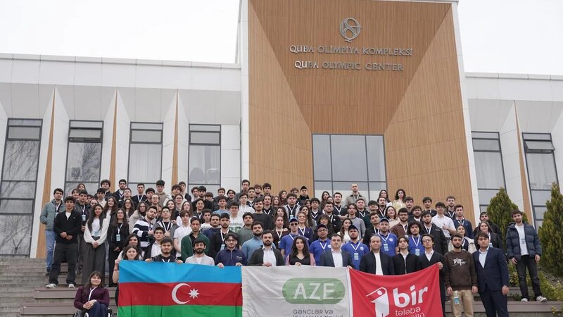 Gənclər "Urban Hackathon 2026"da dayanıqlı şəhər mobilliyi üçün həllər təqdim ediblər