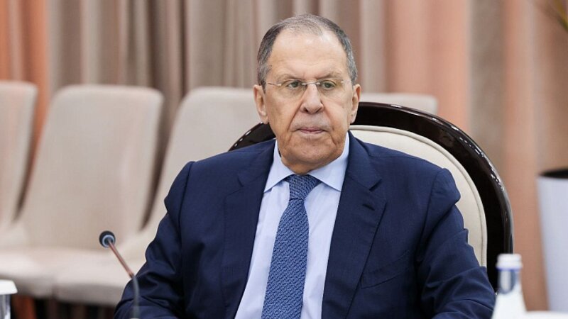Lavrov: Rusiya qanunsuz sanksiyaların ləğvini müzakirə etmir
