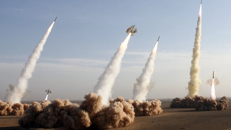 İran raketlər üzərində bəzi ölkələrə təşəkkür mesajları yerləşdirib