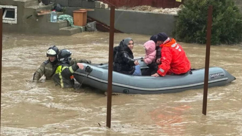 Dağıstanın Adilyotar kəndində təxminən 500 ev su altında qalıb