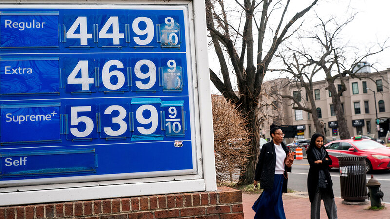 İran ətrafındakı hadisələr fonunda ABŞ-də benzin bahalaşıb