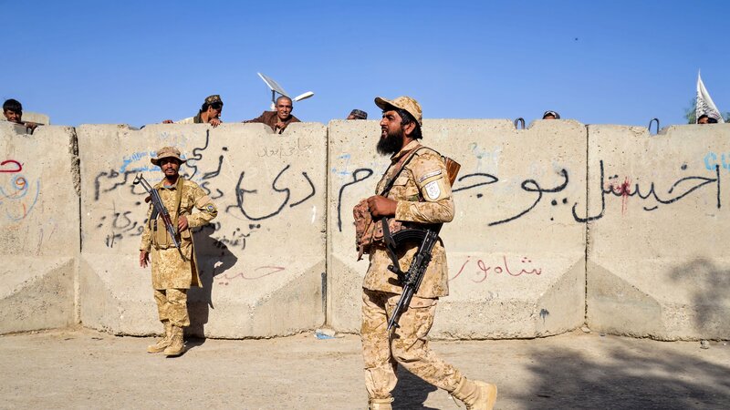 Pakistan və Əfqanıstan gərginliyi azaltmaq üçün dialoqa başlayır