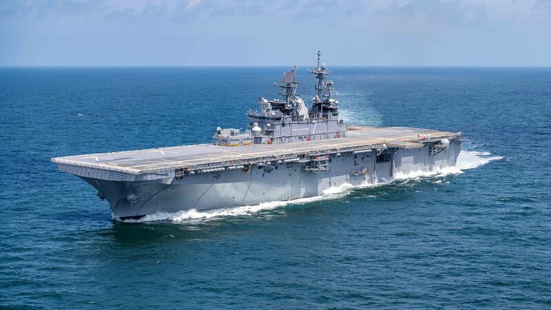 ABŞ dəniz piyadaları 45 min tonluq gəmi ilə Hind okeanına göndərildi