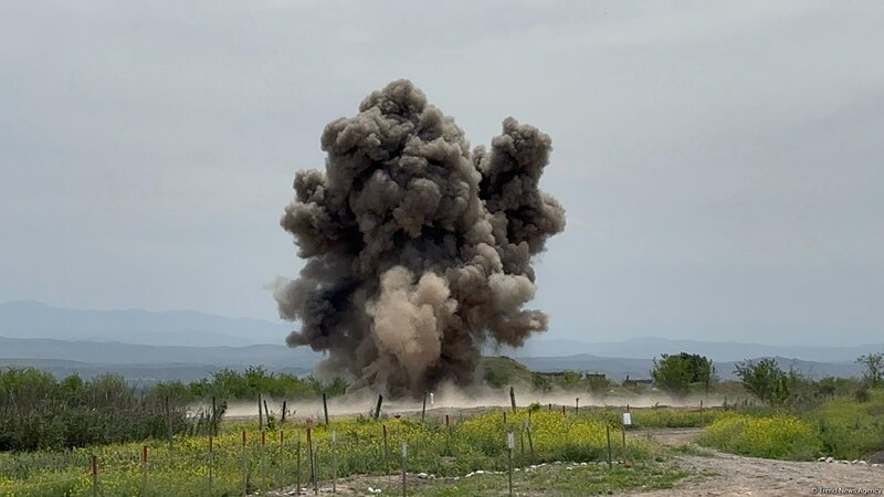 Suqovuşanda mina partladı -