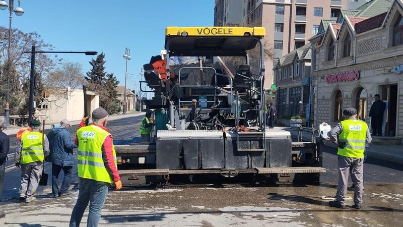 Suraxanıda növbəti küçə asfaltlanır -