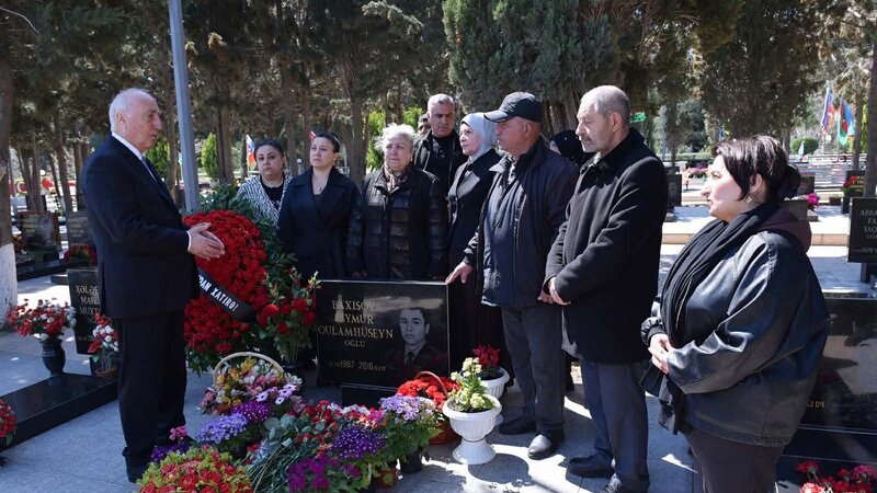 Sumqayıtda Aprel şəhidlərinin xatirəsi anıldı -