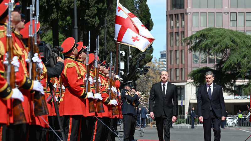 Gürcüstan Prezidentinin sosial şəbəkə hesabında Azərbaycan dövlət başçısının səfəri ilə bağlı paylaşım edildi