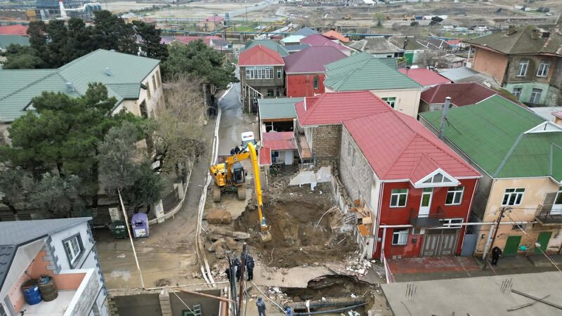 Kollektorun üzərində tikilən ev söküldü, xəttin bərpası işlərinə başlanıldı -