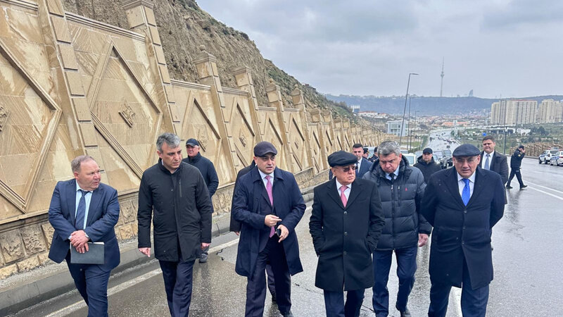 Kəmaləddin Heydərov Bibiheybət yolundakı vəziyyətlə tanış oldu -