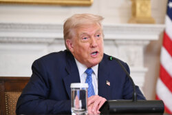 "Axios": ABŞ-də demokratlar Trampa impiçment məsələsini müzakirə edir