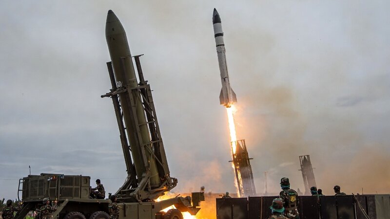 İsrail hələ də İrandan raketlər atıldığını açıqlayıb