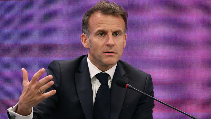 Makron ABŞ-nin İrana təhdidlərinə görə Müdafiə Şurasını toplayır