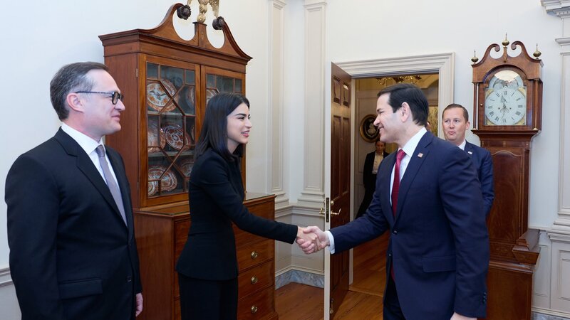 Özbəkistan PA-nın rəhbəri ABŞ rəsmiləri ilə görüşdü