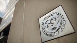 BVF dünya ölkələrini böhrana hazırlaşmağa çağırdı