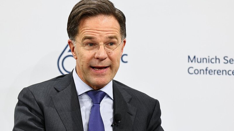 Rütte: ABŞ-nin bəzi NATO müttəfiqlərindən narazılığını başa düşürəm