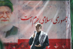 ABŞ ilə danışıqlara gedən heyətə İranın özündən xəbərdarlıq: