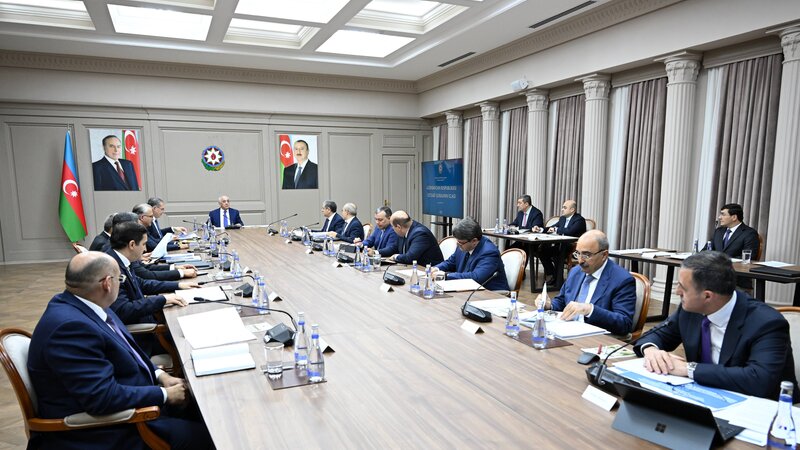 İqtisadi Şuranın növbəti iclası keçirildi -