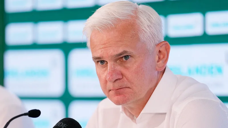 49 yaşlı futbol mütəxəssisi qəfil vəfat etdi