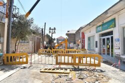 Üzərində evlər tikildiyinə görə çökən kollektorun qəzalı hissəsi dəyişdirilir -