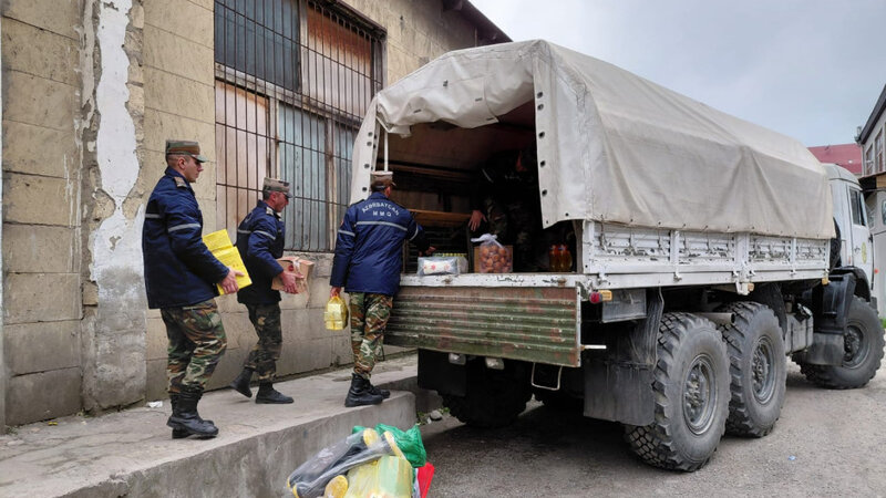 FHN Qonaqkənd kəndinə 3 ton ərzaq çatdırıb -