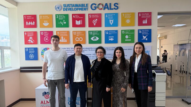 ADNSU və Almatı Menecment Universiteti arasında əməkdaşlıq inkişaf etdiriləcək