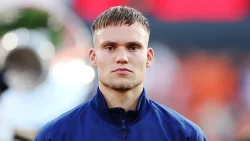 Niderland millisinin qapıçısı İngiltərə klubunu tərk edə bilər