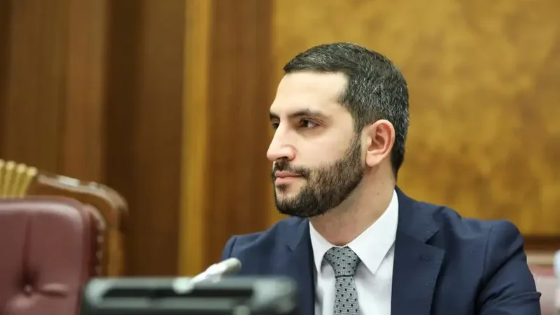 Ermənistan parlamentinin vitse-spikeri: