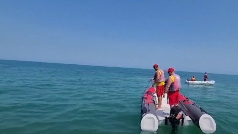 Neft Daşları yaxınlığında balıqçı dənizdə batdı, helikopterlə axtarışları başladı -