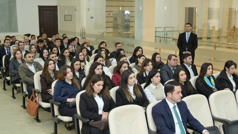 Nazir müavini Qubada təhsil müəssisələrinin pedaqoji heyəti ilə görüşüb -