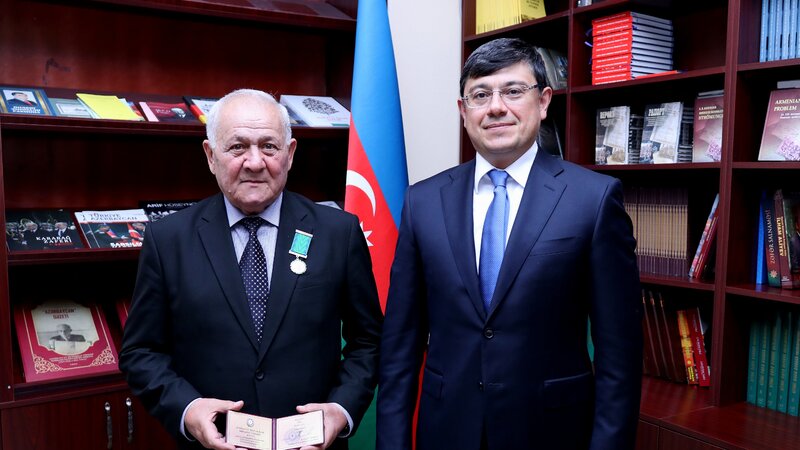 Akif Alaferdova “Tərəqqi” medalı təqdim olundu