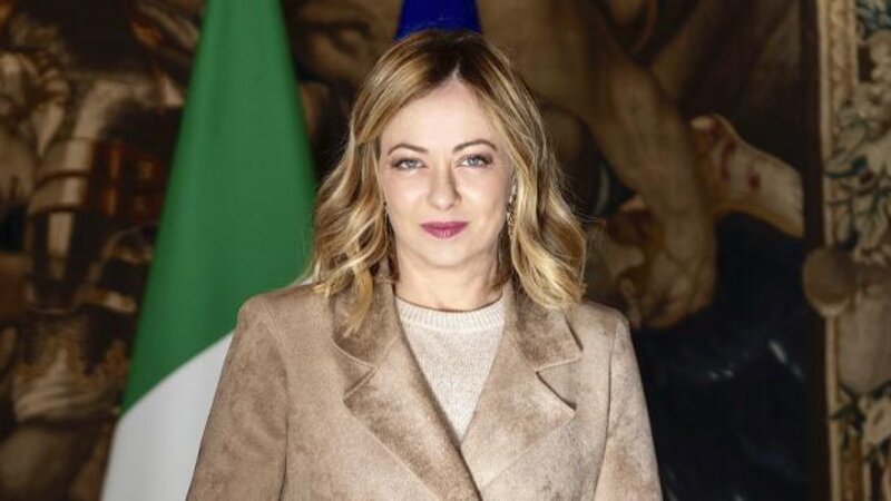 İtaliya İsraillə hərbi müqaviləni dayandırdı