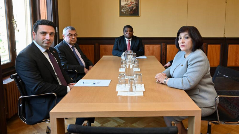 Alen Simonyan İstanbulda Sahibə Qafarova ilə görüş planlaşdırır