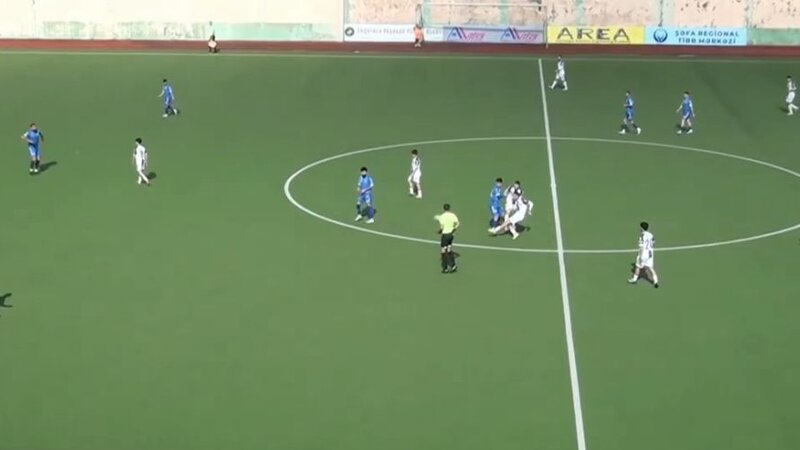 Azərbaycan çempionatında mərkəzdən qol vuruldu -