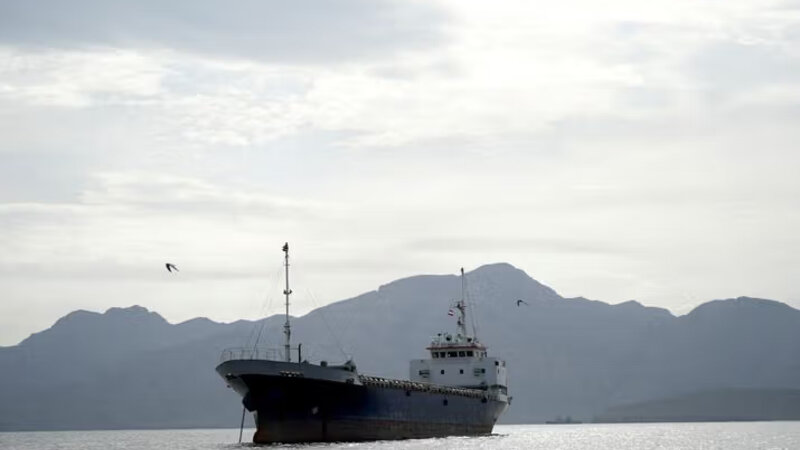 İrana qarşı blokadanı pozan gəmilər vurulacaq